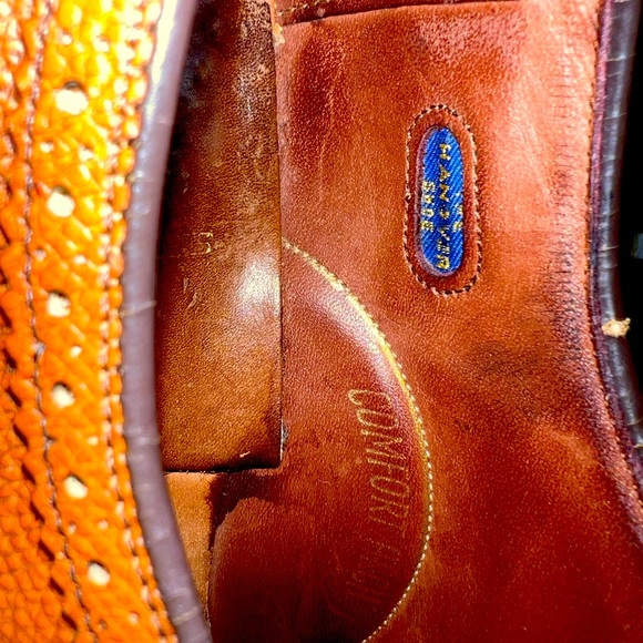 Allen Edmonds - Picture 3 of 5